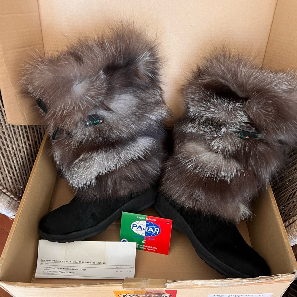 Pajar Black and Gray foxtrot Fur-Trimmed Boots